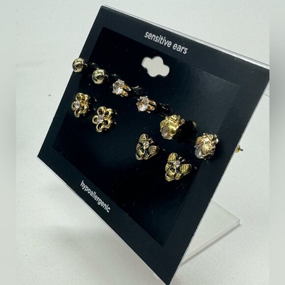 Variety 5 Pairs Gold Tone Post Earrings Flower Bee - Picture 3 of 4